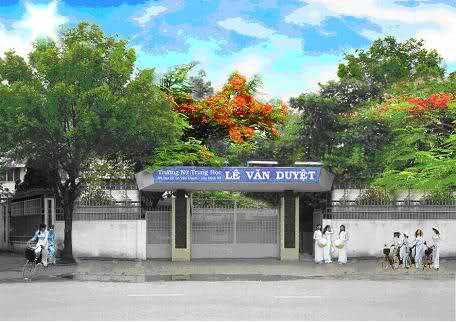 Cổng trường Nữ Trung Học Lê Văn Duyệt sau năm 1973