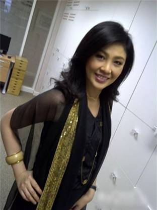 http://img.tin247.com/Images/Uploaded/Share/2013/05/06/Ve-dep-nu-Thu-tuong-Thai-Yingluck_4.jpg