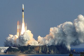 http://www.globalpost.com/sites/default/files/imagecache/gp3_small_article/japan_satellite_launch.jpg